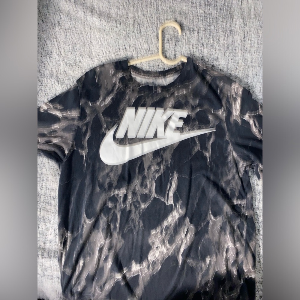 Nike shirt